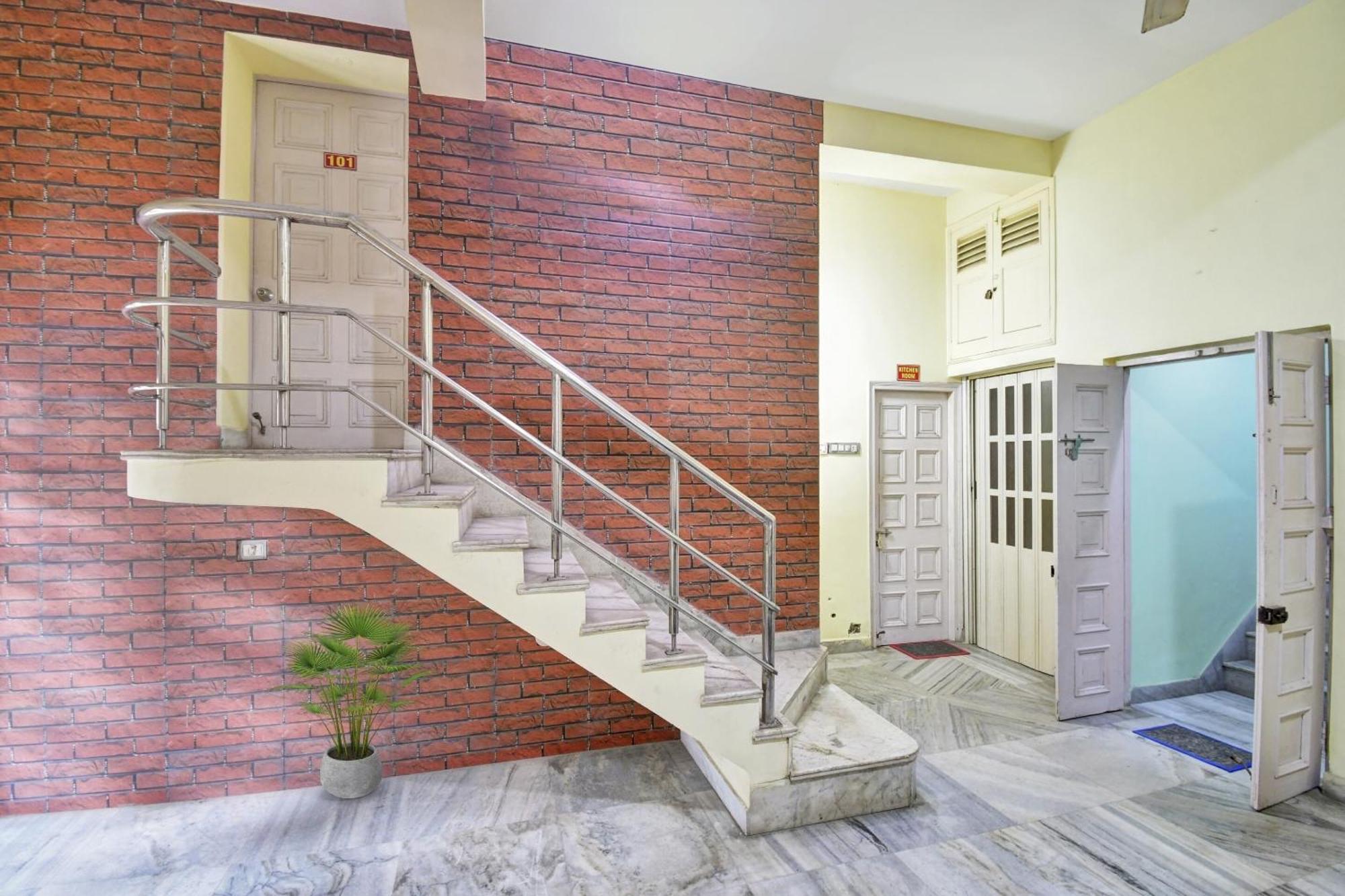 Hotel O R A Homestay Near Acropolis Mall Calcutta Eksteriør billede